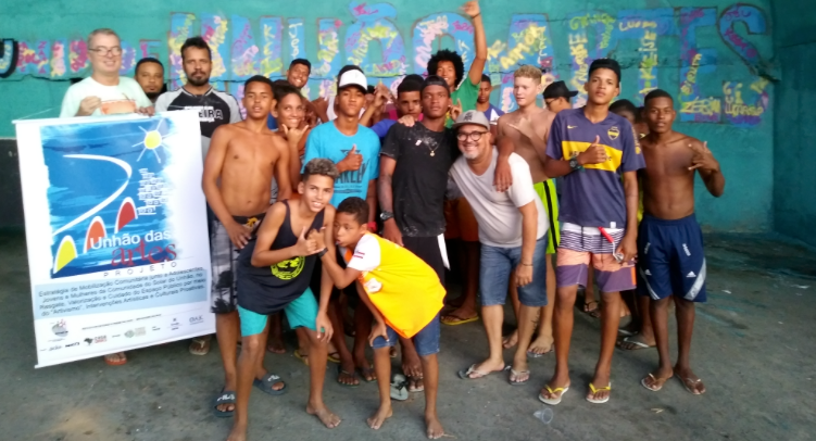 1º Oficina de Arte na Comunidade mobiliza a galera jovem no Unhão